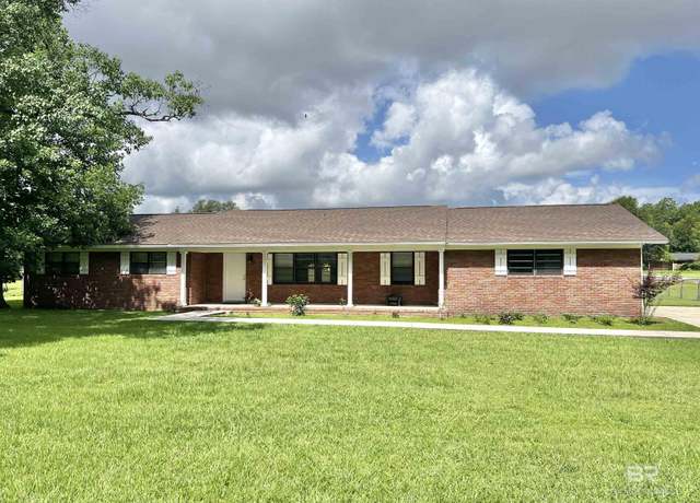 Property at 300 Tatom Ave, Atmore, AL 36502, 3 beds, 2 baths