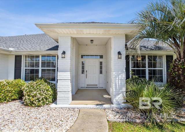 Property at 6004 Firefly Dr, Pensacola, FL 32507, 4 beds, 3 baths