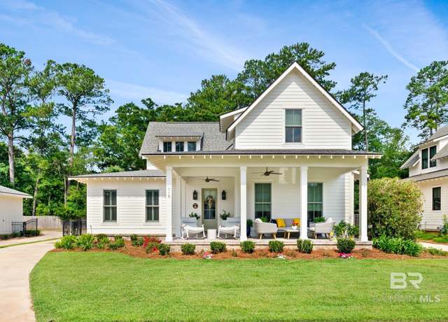 Property at 719 Boundary Dr, Fairhope, AL 36532, 3 beds, 3.5 baths