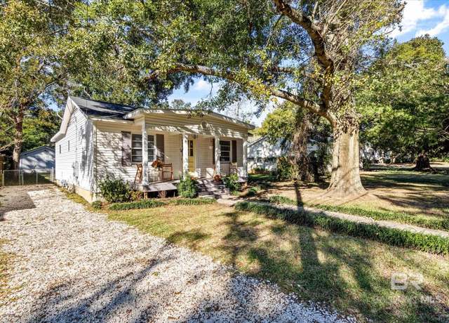 Property at 54 S Bishop Ln, Mobile, AL 36608, 3 beds, 2 baths