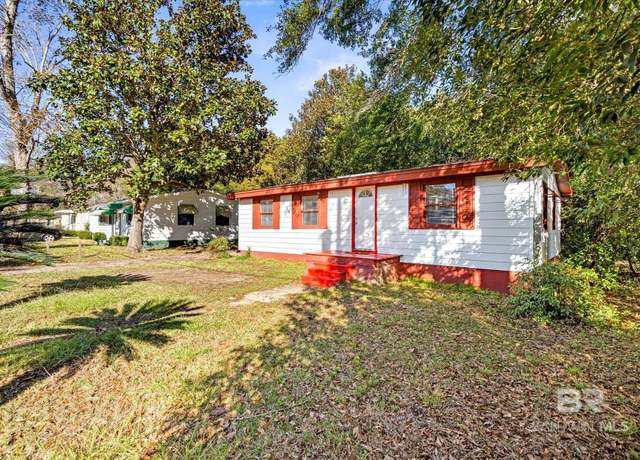 Property at 4054 Pringle Dr, Mobile, AL 36618, 3 beds, 1 bath
