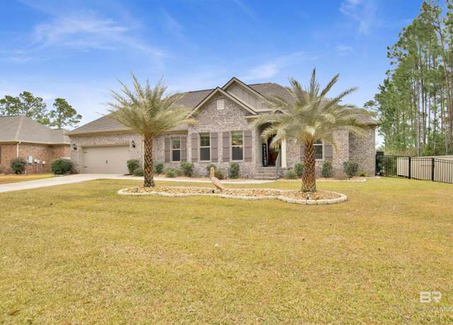Property at 2106 Hogan Dr, Gulf Shores, AL 36542, 3 beds, 2 baths
