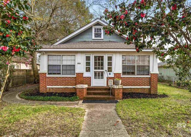 Property at 317 W Magnolia Ave, Foley, AL 36535, 3 beds, 1 bath