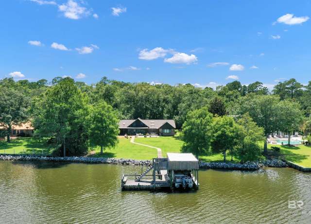 Property at 8606 Bay View Dr, Foley, AL 36535, 3 beds, 3 baths