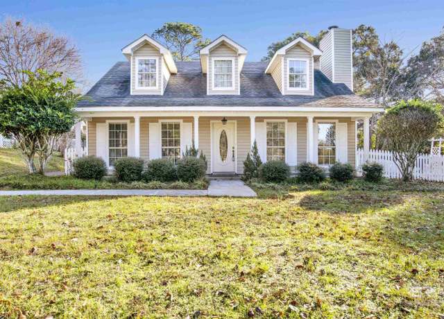 Property at 2805 Brookside Dr, Mobile, AL 36693, 3 beds, 2.5 baths