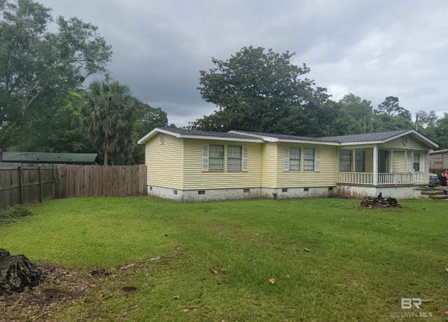 Property at 12288 Fernwood Dr, Foley, AL 36535, 4 beds, 2 baths