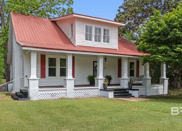 Property at 733 Pineville Rd, Monroeville, AL 36460, 4 beds, 2 baths