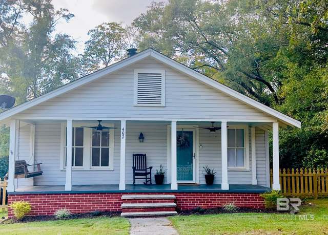 Property at 407 N White Ave, Bay Minette, AL 36507, 3 beds, 2 baths