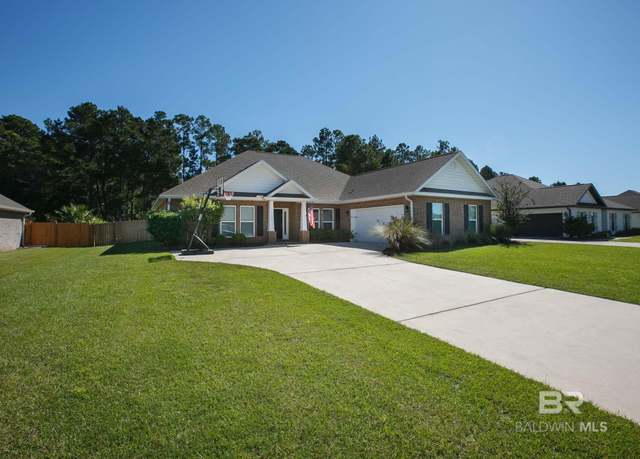 Property at 4232 Alton St, Gulf Shores, AL 36542, 4 beds, 3.5 baths