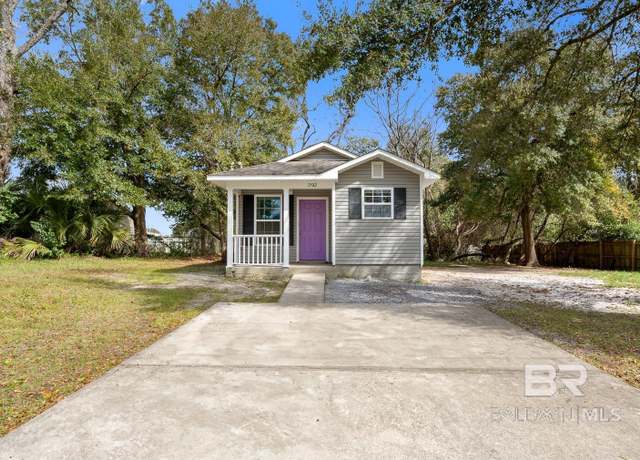 Property at 1102 N M St, Pensacola, FL 32501-6429, 3 beds, 1 bath
