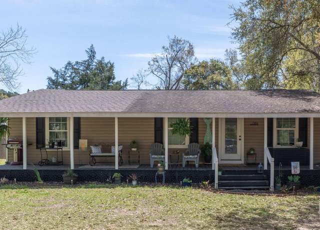 Property at 7564 Yellow Rose Ln, Fairhope, AL 36532, 2 beds, 2 baths