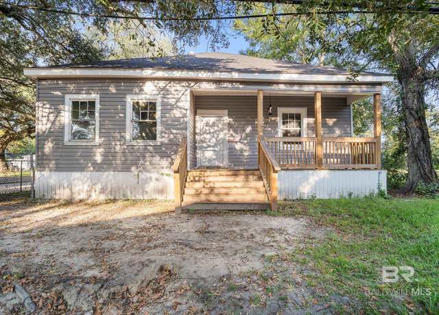 Property at 401 GASTON St, Mobile, AL 36603, 4 beds, 1.5 baths