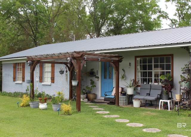 Property at 19851 S County Road 20, Foley, AL 36535, 3 beds, 2 baths