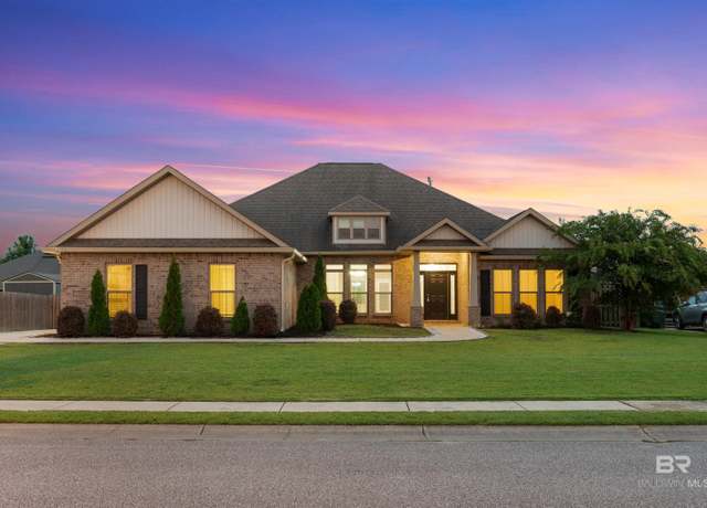 Property at 672 Harahan Ln, Foley, AL 36535, 4 beds, 3 baths