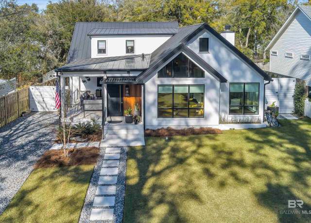 Property at 159 Pinecrest Ln, Fairhope, AL 36532, 4 beds, 4.5 baths