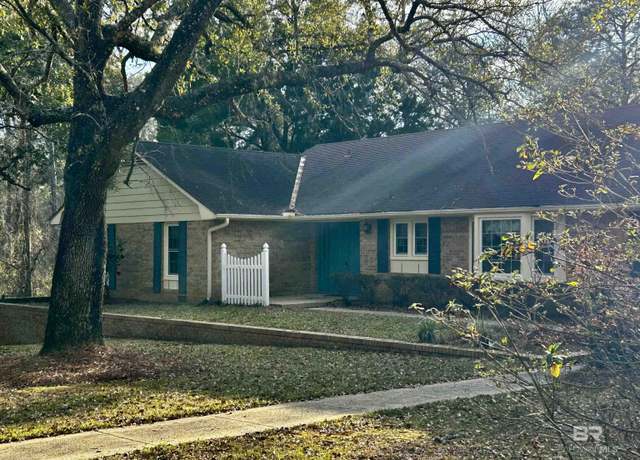 Property at 45435 Chalet Dr, Bay Minette, AL 36507, 4 beds, 2.5 baths