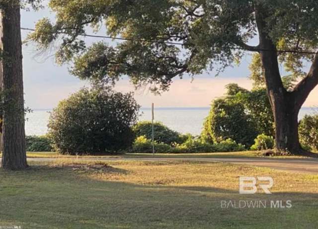 Property at 555 S Mobile St, Fairhope, AL 36532
