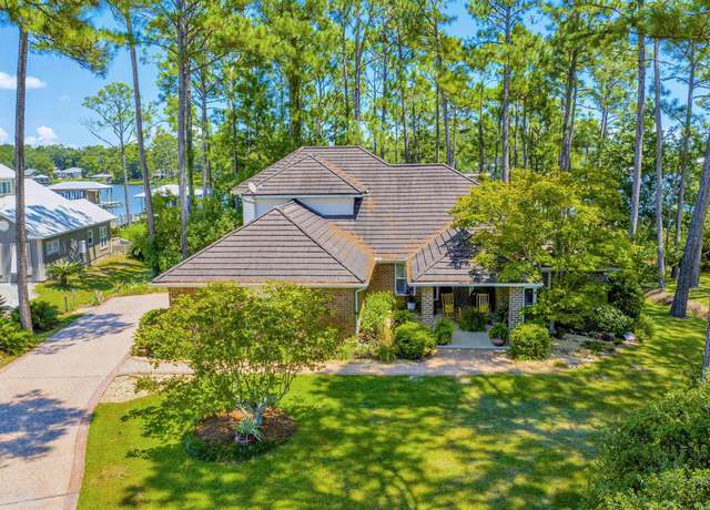 Property at 8927 Bay Point Dr, Elberta, AL 36530, 3 beds, 2 baths