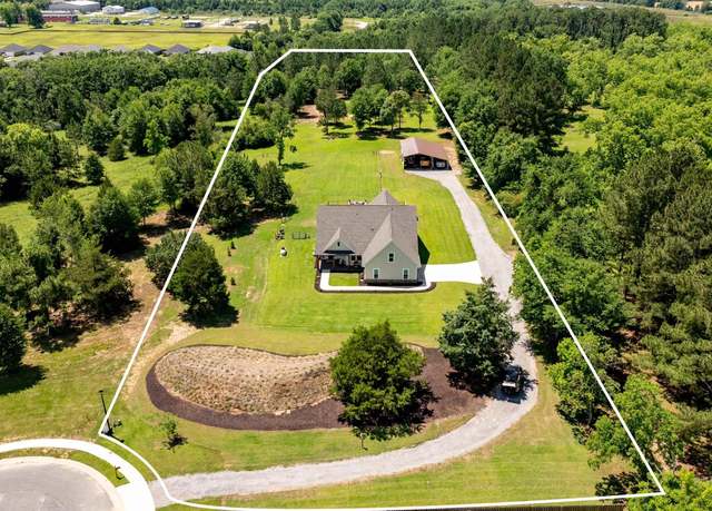 Property at 1609 Makaira Dr, Foley, AL 36535, 4 beds, 2.5 baths