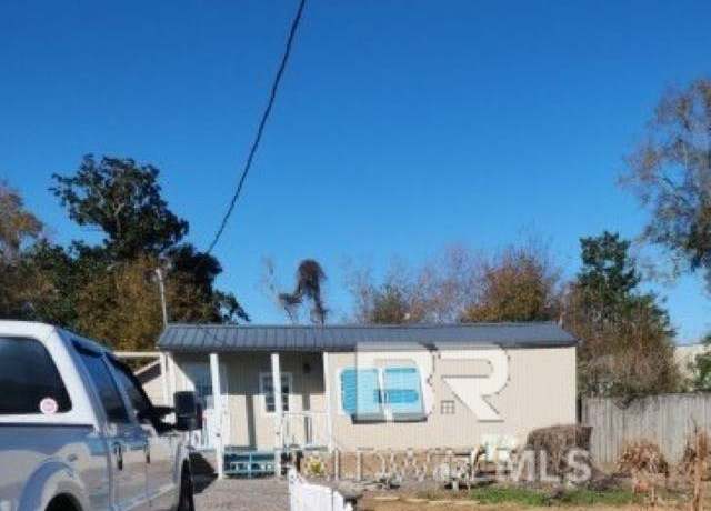 Property at 18105 Scott Ave, Robertsdale, AL 36567, 1 bed, 1 bath