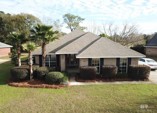 Property at 1480 W Fairway Dr, Gulf Shores, AL 36542, 4 beds, 2 baths