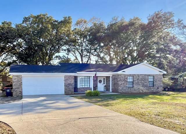 Property at 1305 W 7th St, Bay Minette, AL 36507, 3 beds, 2 baths