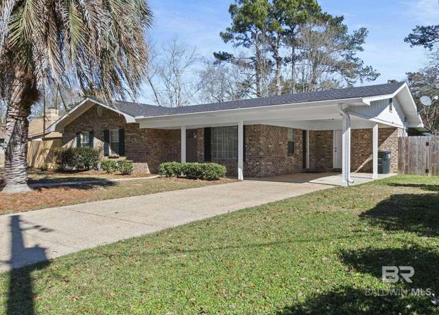 Property at 212 Lee St, Fairhope, AL 36532, 3 beds, 2 baths