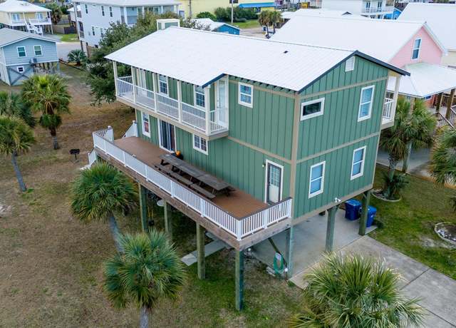 Property at 409 W 2nd Ave, Gulf Shores, AL 36542, 4 beds, 5 baths