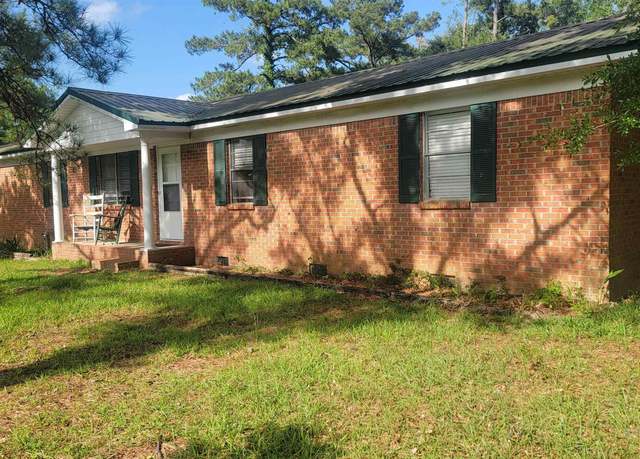 Property at 23620 Oakleigh Dr, Loxley, AL 36551, 3 beds, 2 baths