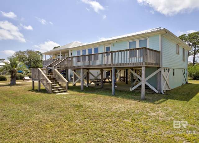 Property at 8239 Gulf Beach Ln, Gulf Shores, AL 36542, 3 beds, 2 baths
