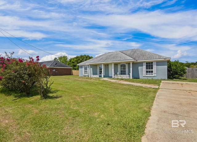 Property at 8905 Sherman Rd, Foley, AL 36535, 3 beds, 2 baths