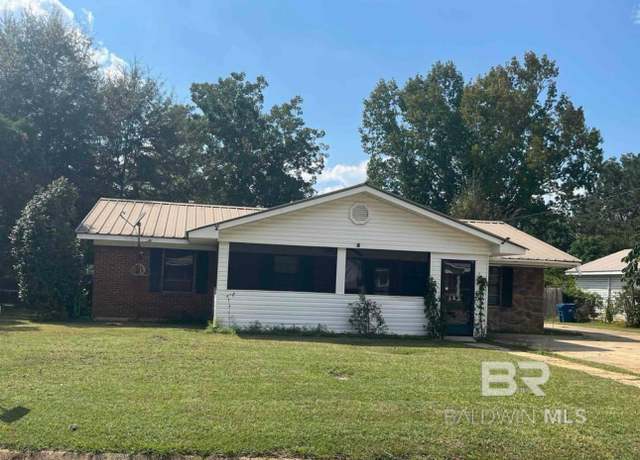 Property at 108 Elizabeth St, Evergreen, AL 36401, 3 beds, 1 bath