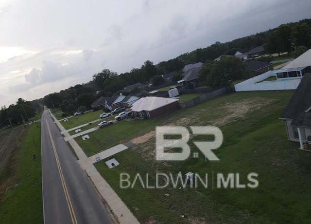Property at 19585 E Silverhill Ave, Robertsdale, AL 36567