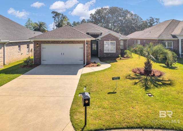 Property at 123 Lagoon Dr, Gulf Shores, AL 36542, 3 beds, 2.5 baths