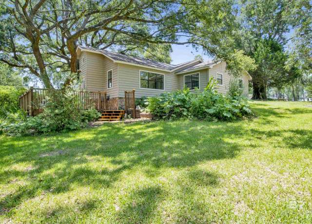 Property at 18657 County Road 12, Foley, AL 36535, 3 beds, 2 baths