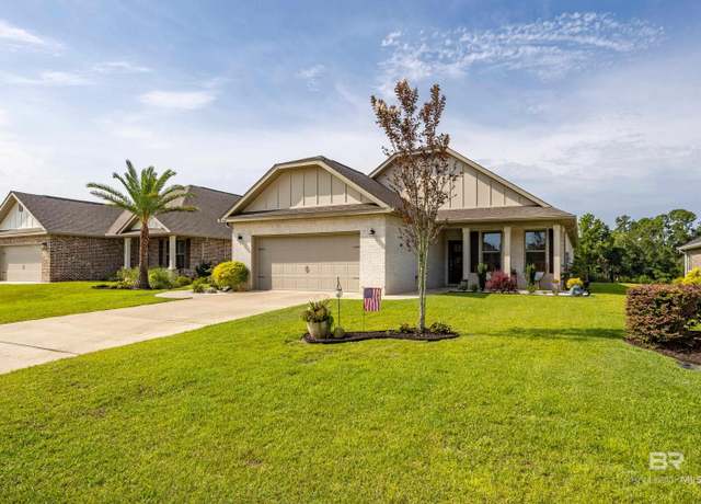 Property at 9610 Lakeview Dr, Foley, AL 36535, 3 beds, 2 baths