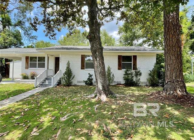 Property at 271 Jennings Ct, Mobile, AL 36606, 3 beds, 2 baths