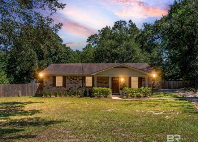 Property at 7150 Cape Dr, Saraland, AL 36571, 3 beds, 2 baths