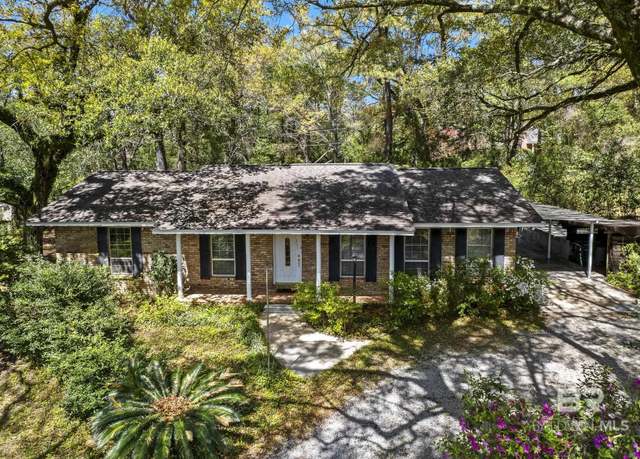 Property at 207 Beall Ln, Daphne, AL 36526, 3 beds, 2 baths