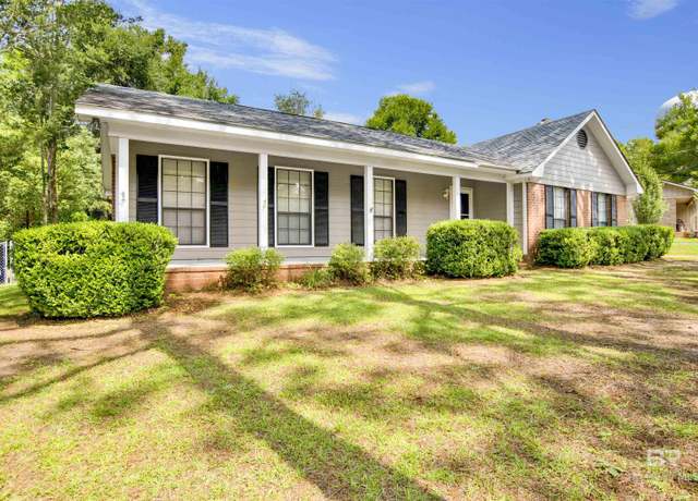 Property at 109 Meadow Cir, Daphne, AL 36526, 3 beds, 2 baths