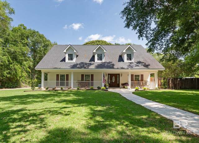 Property at 10400 Garris Dr, Mobile, AL 36695, 4 beds, 3 baths