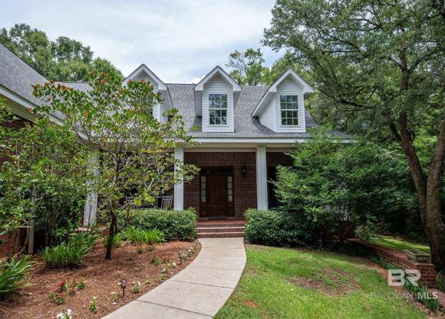 Property at 8955 N Lamhatty Ln, Daphne, AL 36526, 4 beds, 3.5 baths