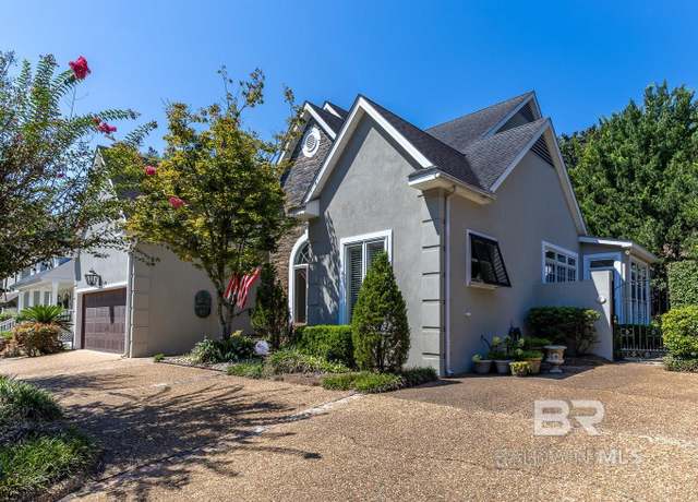 Property at 3 Springhill Trce, Mobile, AL 36608, 3 beds, 3.5 baths