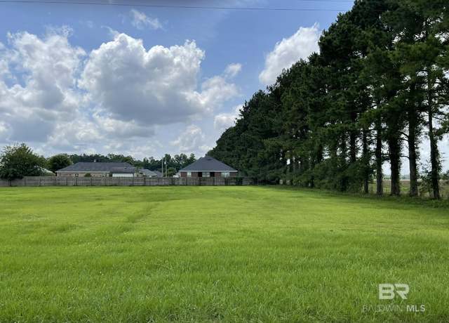 Property at 1 Fountain St, Robertsdale, AL 36567
