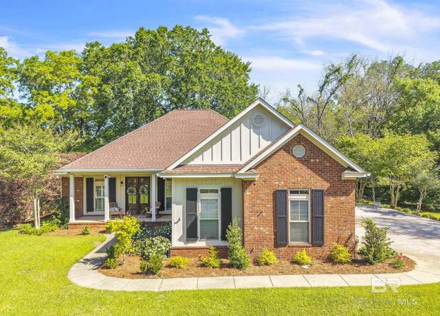 Property at 139 Sedgefield Ave, Fairhope, AL 36532, 4 beds, 3 baths