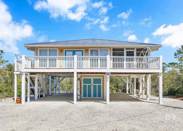 Property at 10817 Robley Ln, Gulf Shores, AL 36542, 3 beds, 2 baths