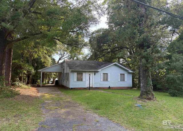 Property at 156 Pier Ave, Fairhope, AL 36532, 2 beds, 1 bath