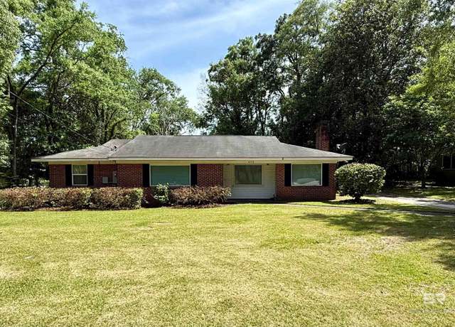 Property at 403 Sutherland Dr, Chickasaw, AL 36611, 3 beds, 2 baths