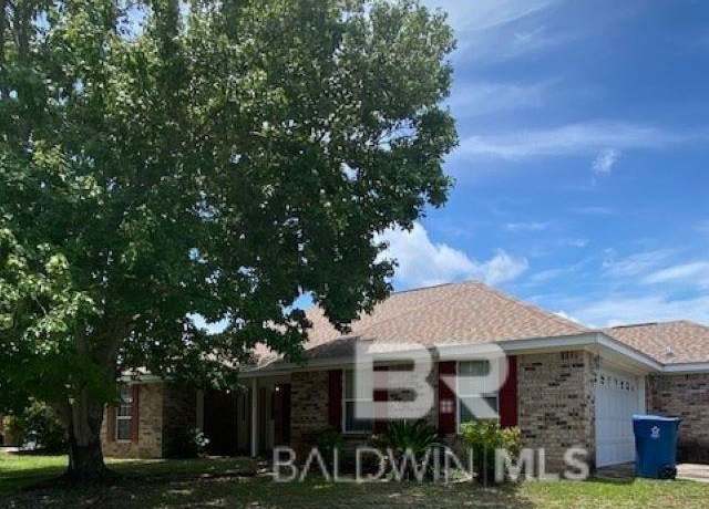 Property at 2260 Twin Pines Cir, Gulf Shores, AL 36542, 3 beds, 2 baths