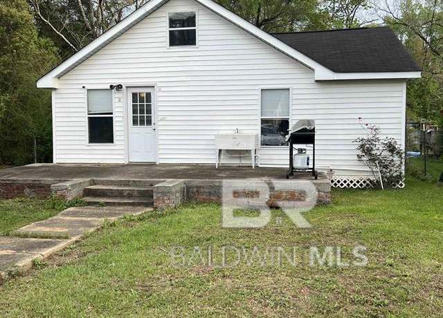 Property at 122 Clay St, Bay Minette, AL 36507, 3 beds, 1 bath